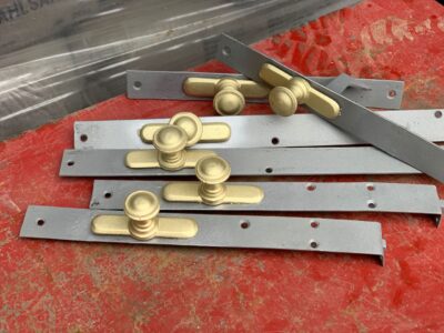 Türbeschläge Glasperlen sandgestrahlt Metall Stahl Eisen Alu Aluminium Sandstrahler Sandstrahlen in Niederösterreich und Wien